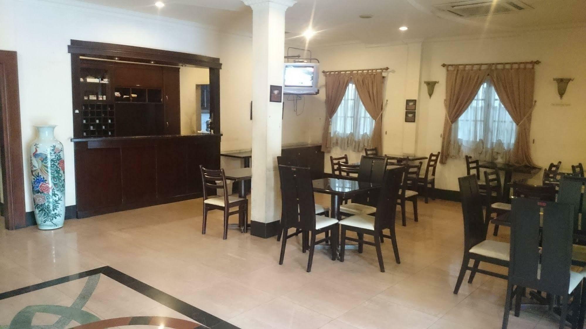 Hotel Citi International Palang Merah Medan Esterno foto